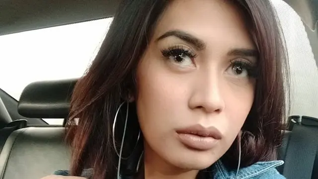 Karen Idol.