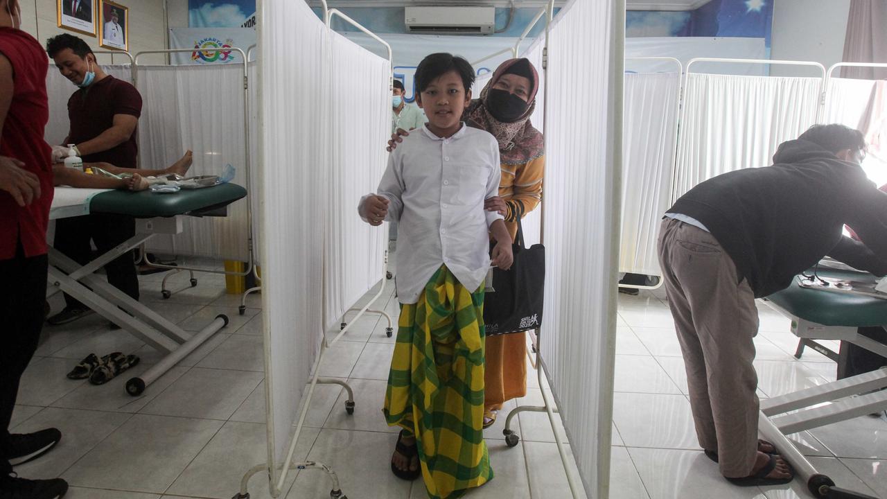 FOTO: Pemprov DKI Gelar Sunatan Massal Serentak di 17 RSUD, Diikuti 585 Anak