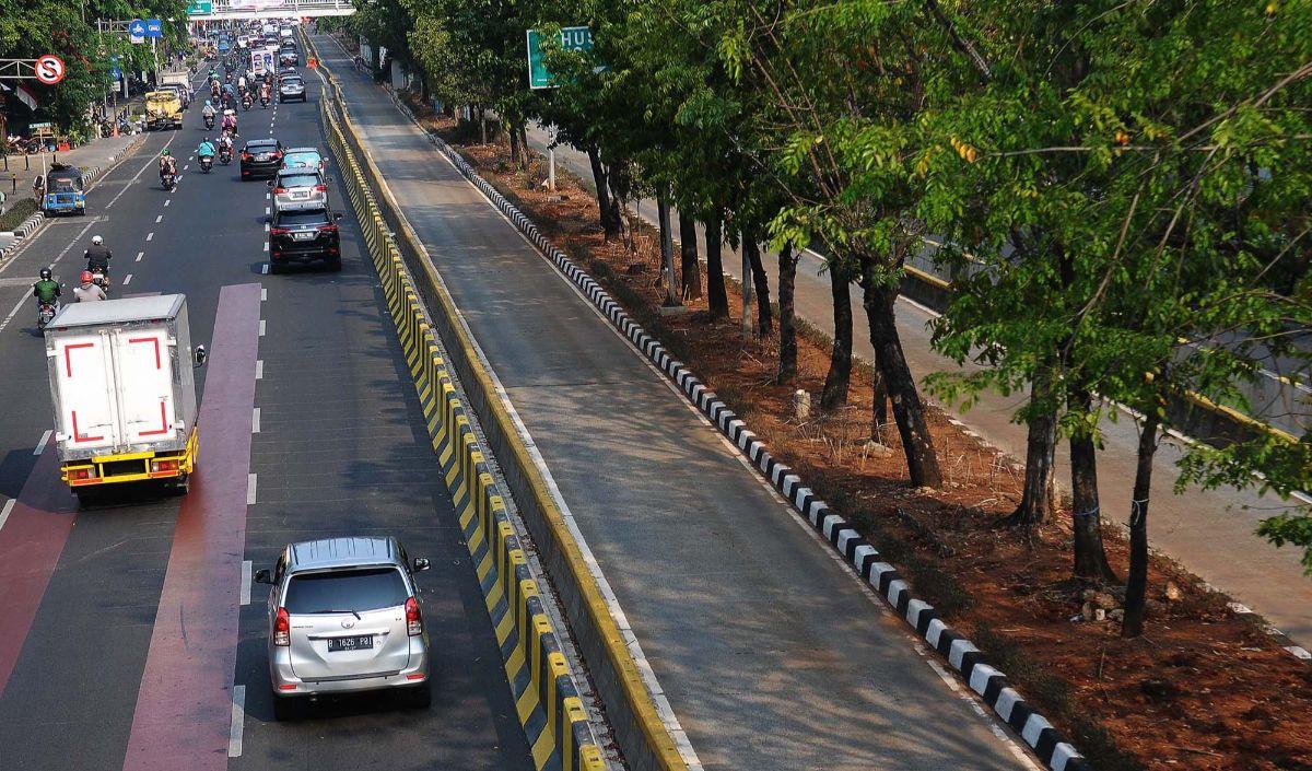 Sebelumnya, Syafrin mengatakan pembangunan fisik proyek Lintas Raya Terpadu (LRT) Fase 1B rute Velodrome-Manggarai paling lambat awal Oktober 2023 dan akan dimulai dengan peletakan batu pertama (groundbreaking).<br>