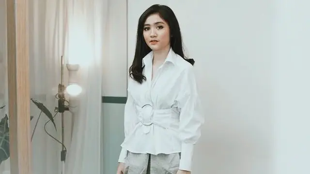 [Bintang] Febby Rastanty