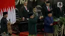 Presiden Republik Indonesia periode 2024-2029, Prabowo Subianto saat membaca sumpah jabatan di Sidang Paripurna Pelantikan Presiden terpilih di gedung Nusantara MPR/DPR/DPD, Jakarta pada Minggu 20 Oktober 2024. (Liputan6.com/Herman Zakharia)