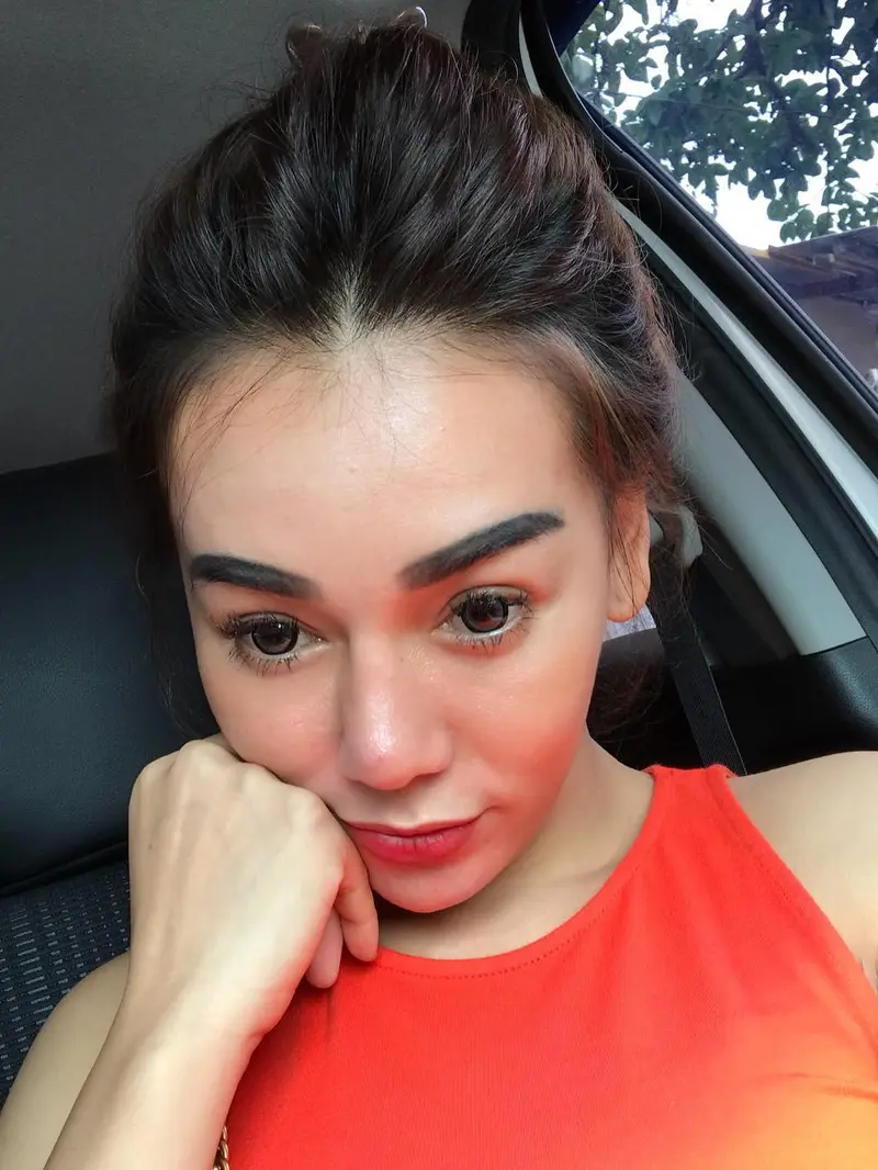 6 Potret Cantik Bebby Fey, DJ Cantik yang Mengaku Hendak Diperkosa Setan