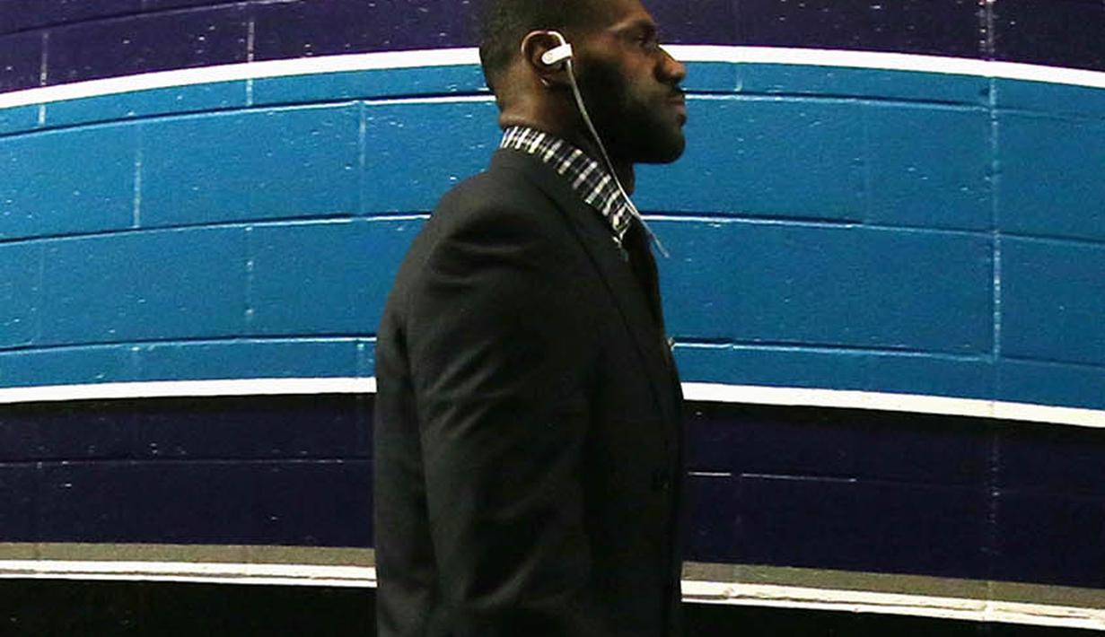 Sementara pada posisi terkaya ketiga ditempati oleh pebasket Cleveland Cavaliers, LeBron James, dengan total kekayaan sebesar 77,2 juta dolar AS. (AFP/Streeter Lecka)