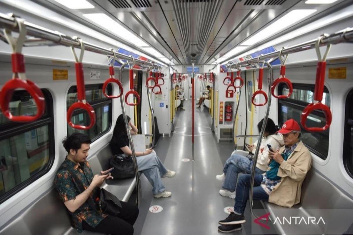 Fakta Menarik: Tarif MRT dan LRT Jakarta Dipastikan Tidak Naik Meski Subsidi Dipangkas, Ini Alasannya!