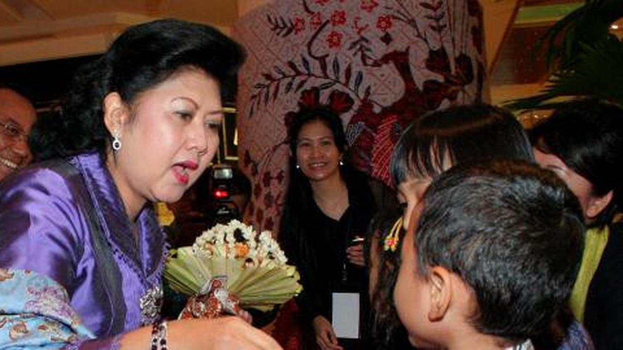 Ibu Ani keluar dari RSPAD siang ini