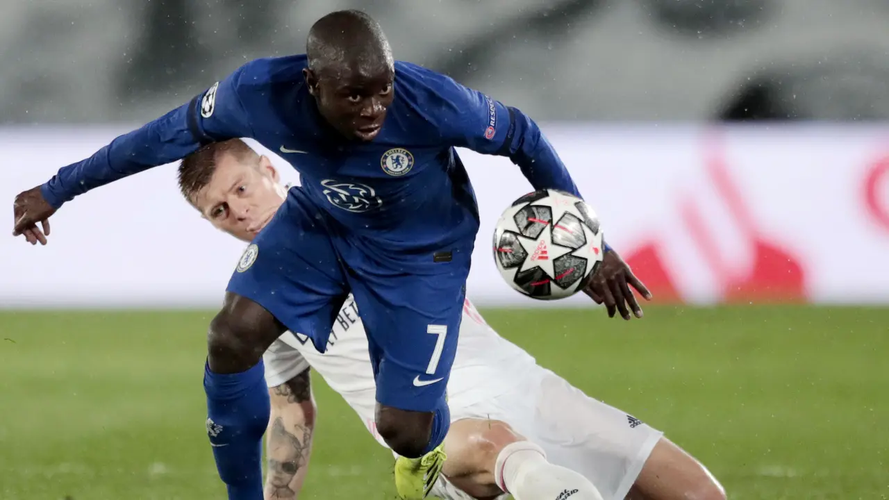 FOTO: Chelsea Curi Poin di Markas Real Madrid