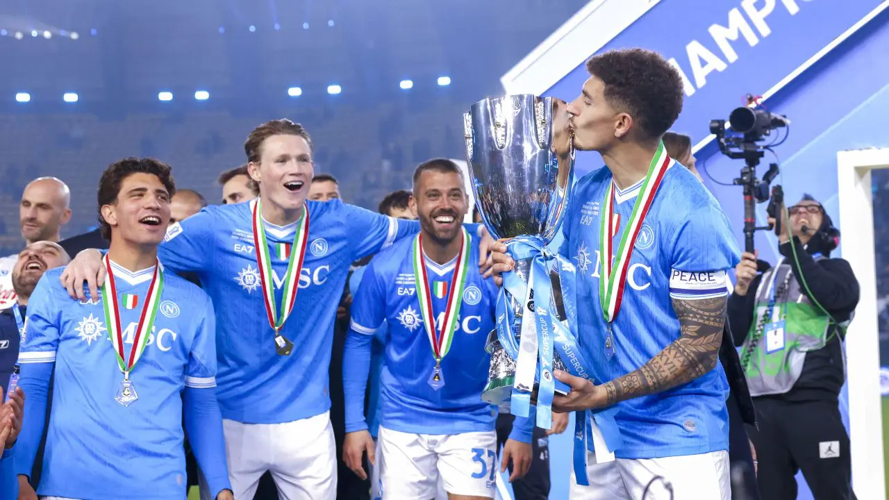 Napoli juara Supercoppa Italia