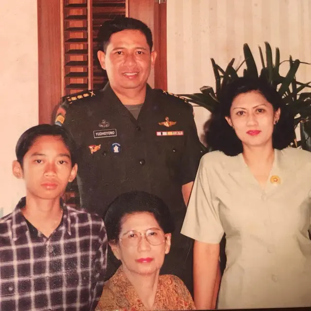 Potret cantiknya masa muda Ani Yudhoyono