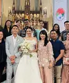 Para rekan seperjuangan Shanju di JKT48 turut hadir di acara pemberkatan pernikahannya. [Instagram/@shanju]