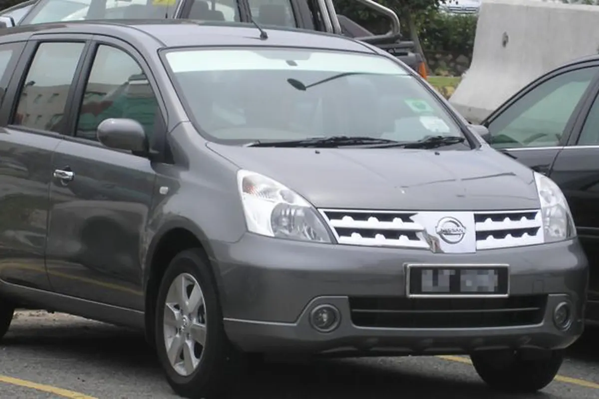 Avanza, Grand Livina, dan Innova, Berapa Harga Bekas Termahalnya?