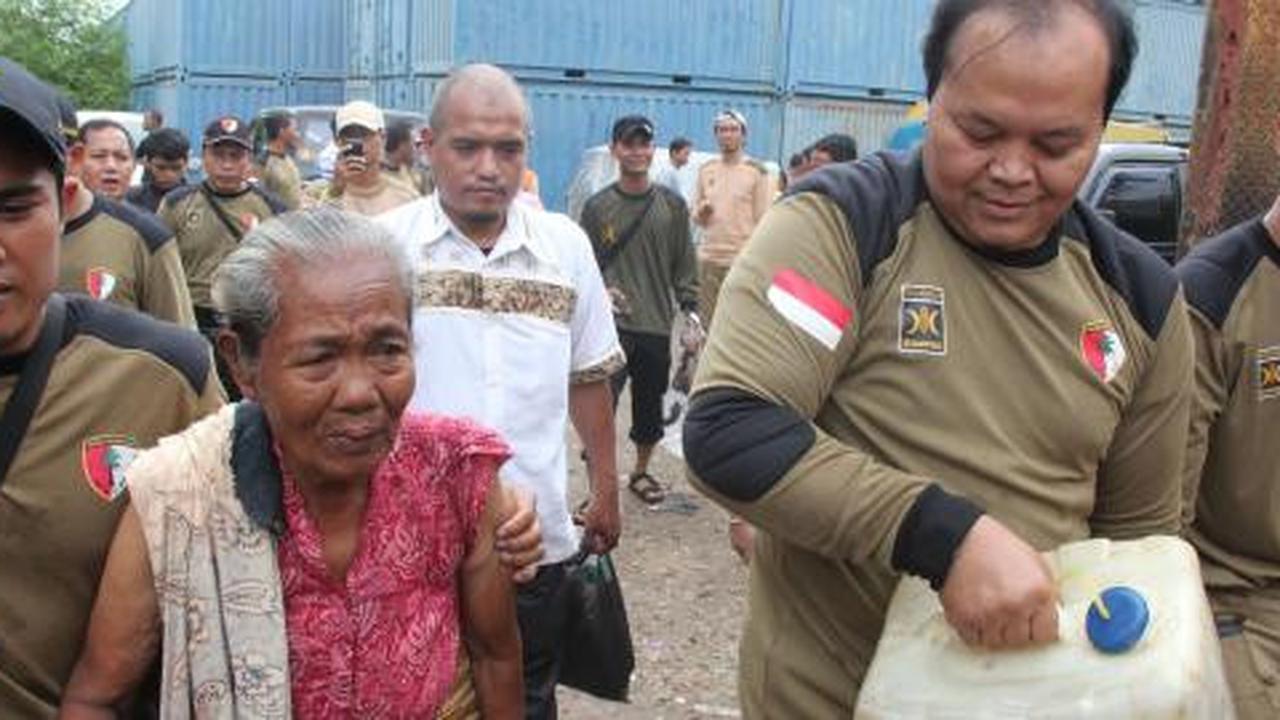 Hidayat ikuti Jokowi dan Ahok blusukan bantu korban banjir