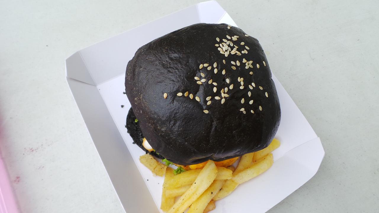 Tinta Cumi dan Arang, Bahan Pewarna Alami Makanan