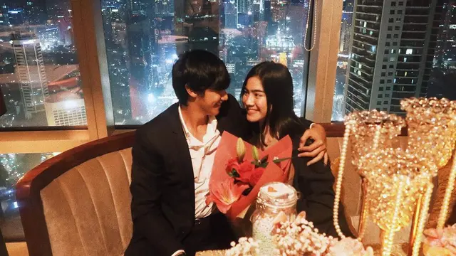 Resmi Jadi Suami Istri, Ini 6 Potret Perjalanan Cinta Caesar Hito dan Felicya Angelista