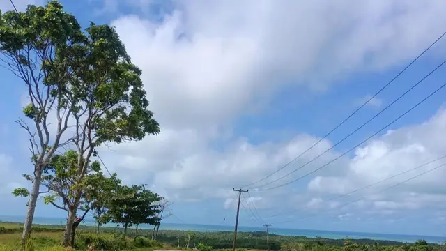 Bentang alam di balik gugusan gunung honje, sebuah kawasan penyangga Taman Nasional Ujungkulon yg terletak di bagian selatan kawasan.