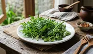 10 Tanaman Liar yang Bisa Dijadikan Lalapan Khas Kampung yang Cocok Disantap dengan Sambal