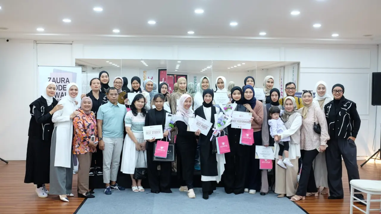 Foto bersama peserta,orang tua, coach, testimo dan OMDC.