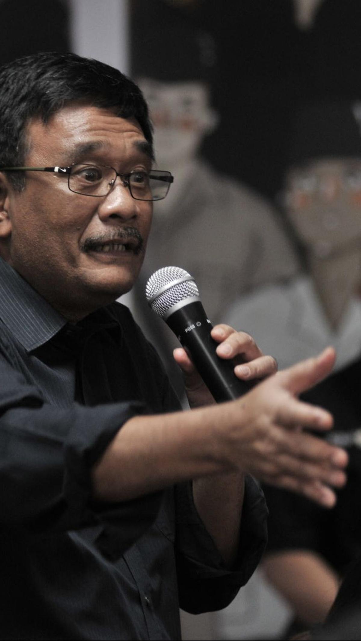 “karena kita gak bisa sendiri agar pasal-pasal, tanda kutip pasal selundupan bisa dicegah. Tetap harus dibangun komunikasi,” ugkapnya.