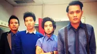 Last Child <i>Back To 90's</i>