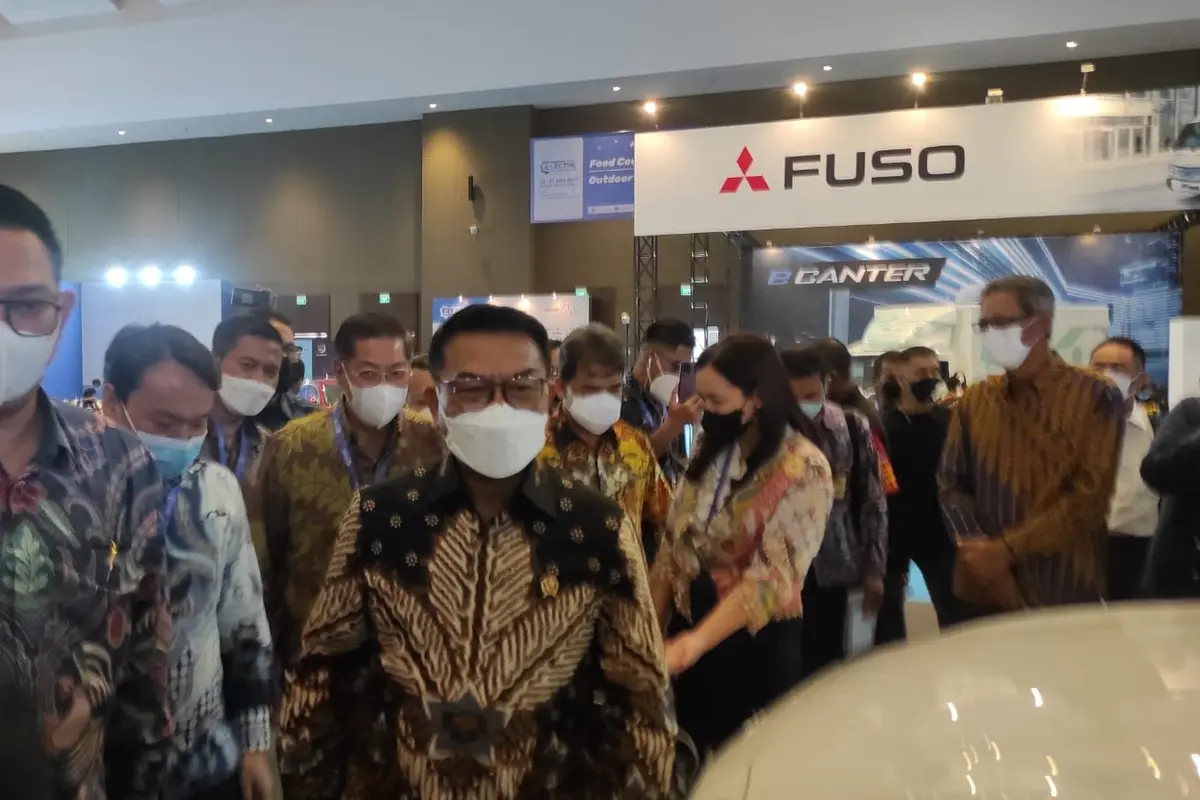 Pameran kendaraan listrik garapan Perkumpulan Industri Kendaraan Listrik Indonesia (Periklindo), PEVS 2022, resmi dibuka, Jumat (22/7/2022).