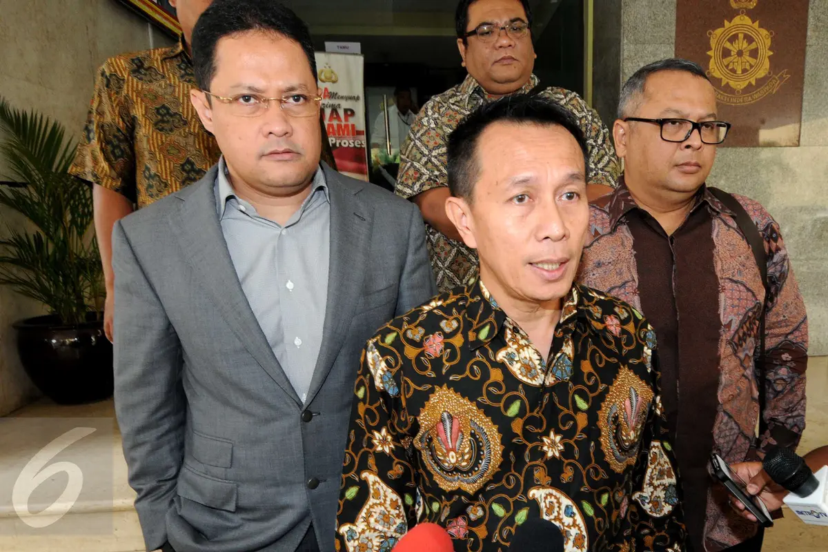 20150928-Terkait Aduan Hakim Sarpin, Ketua KY Diperiksa Bareskrim-Jakarta