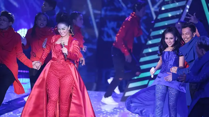 [Bintang] Ayu Ting Ting - Zaskia Gotik