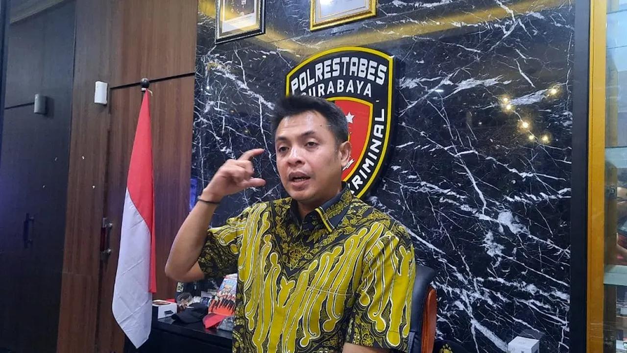Hendro mengatakan, untuk memastikan apakah tersangka hanya mengonsumsi minuman keras atau ada kandungan lain seperti narkotika, polisi akan melakukan tes urine kepada tersangka.<br>