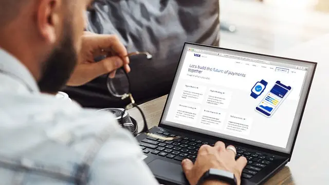 Visa menggelar Program Visa Accelerator 2024. Program ini mendorong perusahaan rintisan (startup) untuk tumbuh dan membuka peluang komersialisasi. (Dok Visa)