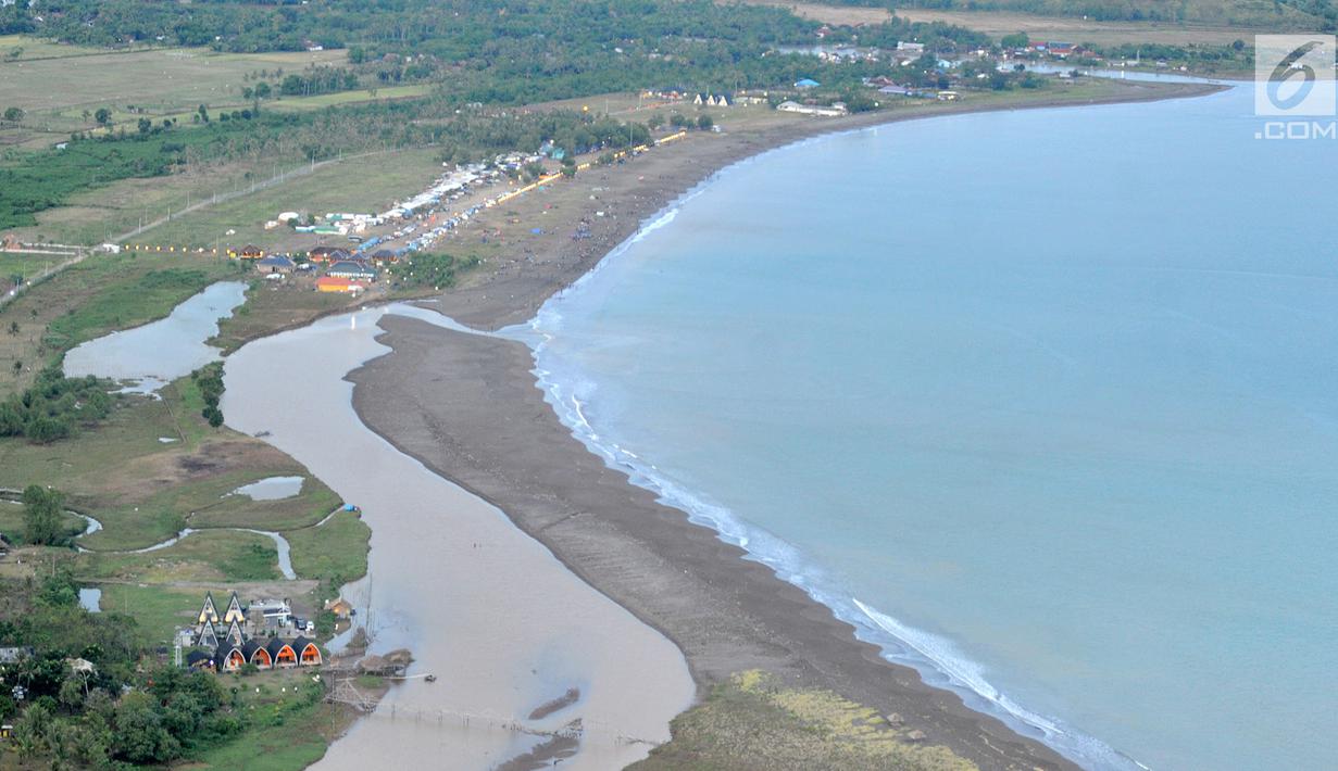Foto Daya Tarik Pantai Palangpang Di Sukabumi Yang Eksotis