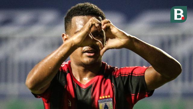 Foto: Tiga Gol Tercipta, Persita Memimpin 2-1 atas Persipura hingga Turun Minum dalam Pekan Pertama BRI Liga 1 2021 / 2022
