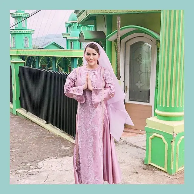 Sukses Jadi Penyanyi, Nita Thalia Bangun Masjid di Tiga Kota Ini 5 Potretnya