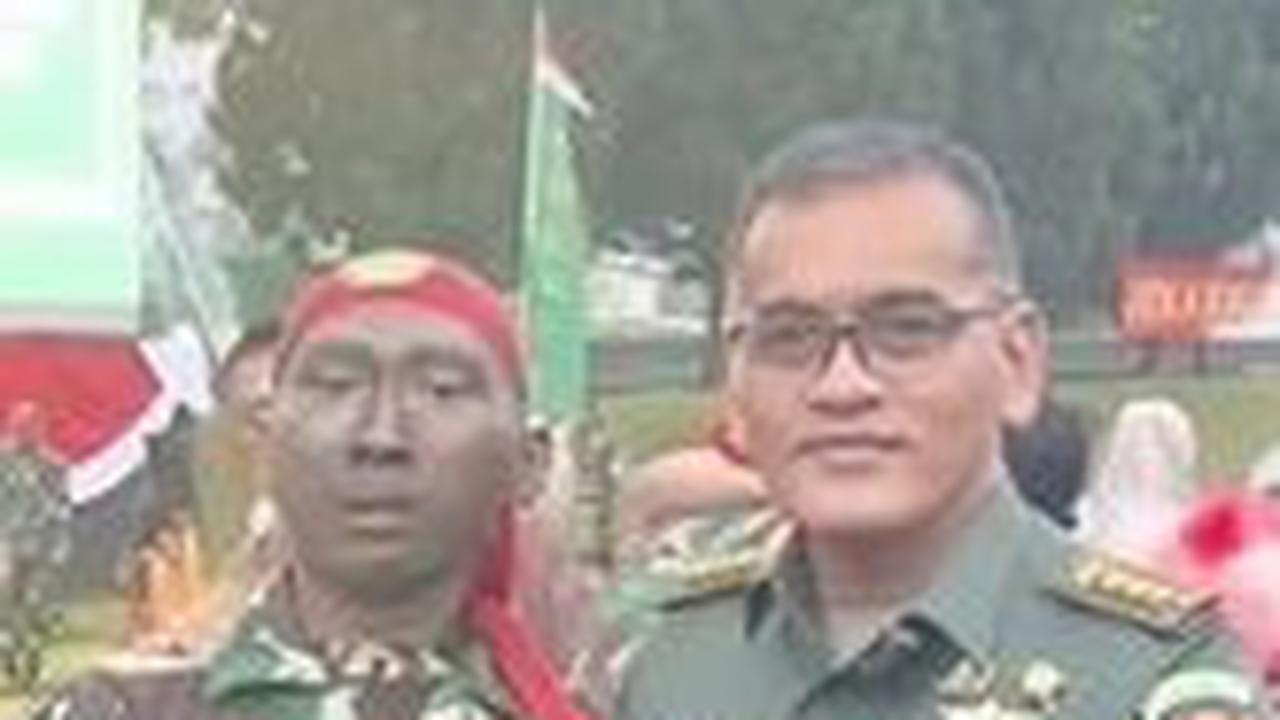 Pemuda ini Menangis Tak Percaya Berhasil jadi Tentara, Pernah 9 Kali Gagal Tes Sampai Kolonel TNI Kaget
