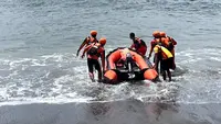 Aksi Heroik Berujung Duka, Niat Selamatkan Teman, Agus Malah Hilang Terseret Arus Pantai Purnama