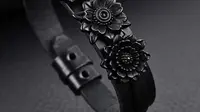 6 Model Gelang Bunga Hitam yang Unik dan Minimalis, Aksesori Manis untuk Tampil Standout