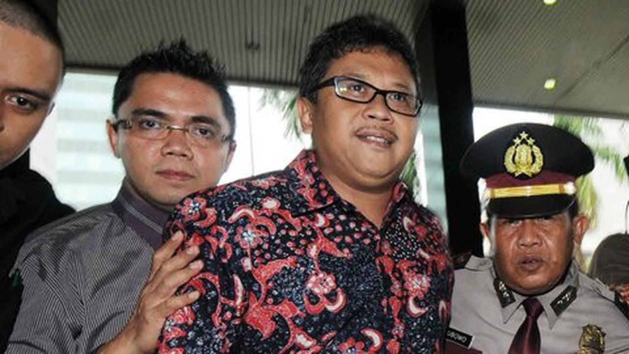Terjebak 3 jam di Soetta, Hasto sebut porter jadi 'jubir' Garuda