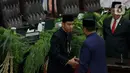Prabowo Subianto dan Gibran Rakabuming Raka dilantik di Gedung Nusantara MPR/DPR/DPD RI yang disusul dengan pembacaan sumpah jabatan. (Liputan6.com/Herman Zakharia)