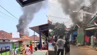 Gara-Gara Anak Main Korek Api, Rumah Terbakar Hebat
