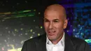 Zinedine Zidane memberi keterangan terkait penunjukannya sebagai pelatih Real Madrid saat konferensi pers di Madrid, Spanyol, Senin (11/3). Zidane kembali melatih Real Madrid menggantikan Santiago Solari. (Pierre-Philippe Marcou/AFP)