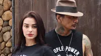 Lihat tampilan Nora Alexandra, istri Jerinx SID yang bergaya serba-hitam ala cewek mamba dalam look sporty yang sangat sampai girly yang seksi (Foto: Instagram @ncdpapl)