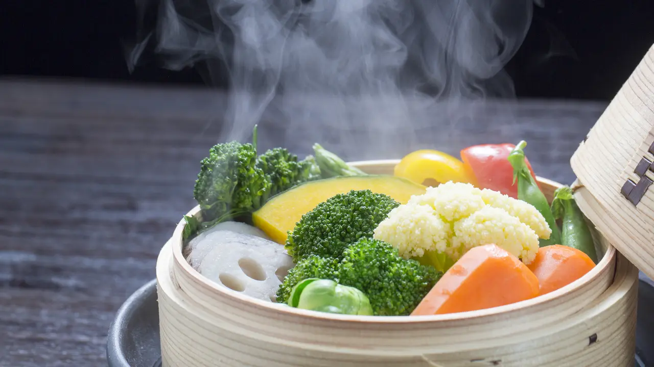 mengukus sayur