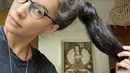 Beberapa kali Nadya Hutagalung tak segan mengunggah warna rambut aslinya yang sudah memutih. Seperti inilah potret penampilan Nadya Hutagalung yang pamer rambut beruban. (FOTO: instagram.com/nadyahutagalung/)