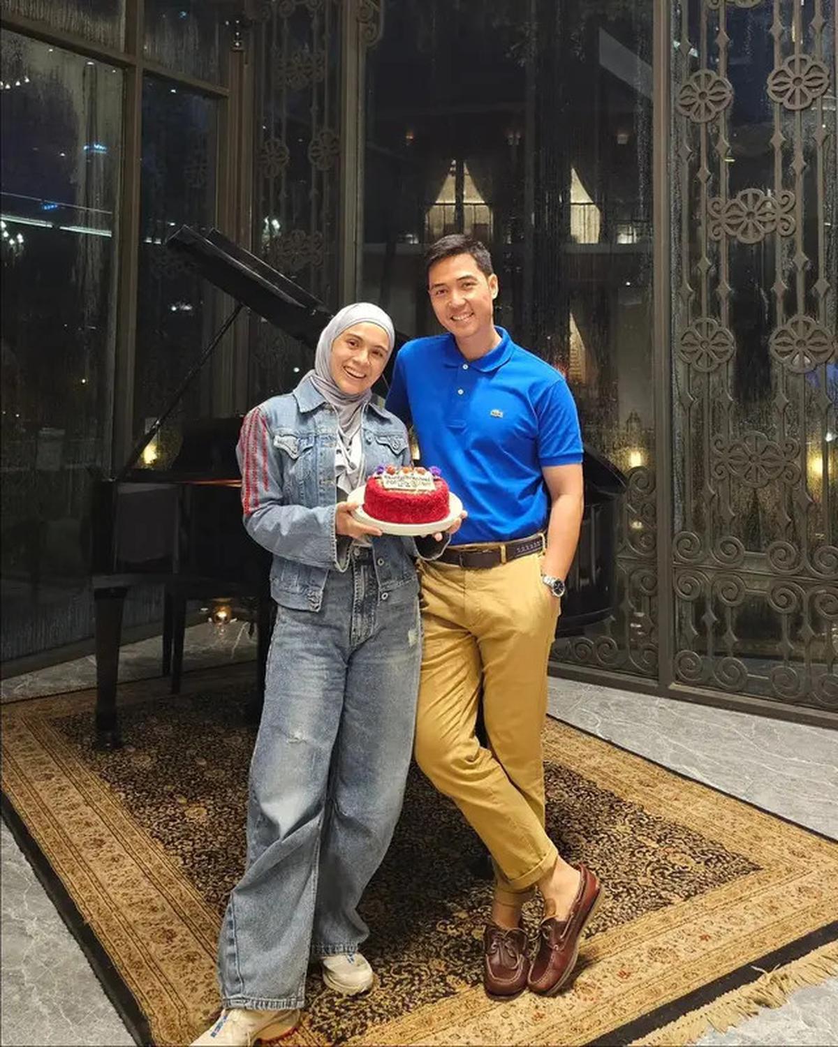 8 Potret Nycta Gina Rayakan Ultah Sederhana, Awet Muda di Usia 40 Tahun