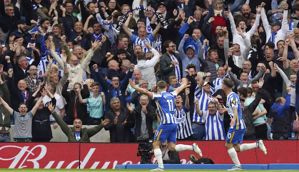 <p>Pesta gol Brighton dicetak oleh Moises Caicedo, Marc Cucurella, Leandro Trossard dan Pascal Gross. (Gareth Fuller/PA via AP)</p>