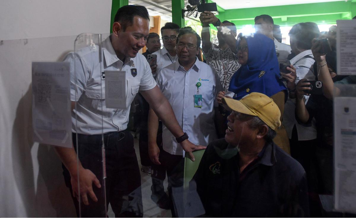 AHY tinjau program cek kesehatan gratis untuk warga berulang tahun
