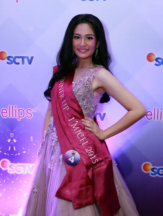 Nina Jane Bustan (Nina) dari Jakarta mendapat gelar sebagai Runner Up pertama (pemenang kedua). Wanita cantik ini juga berhak mendapatkan uang sebesar 30 juta rupiah. (Deki Prayoga/Bintang.com)