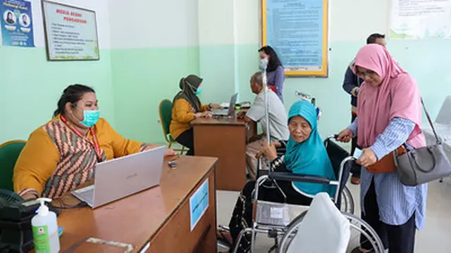 Pasien berobat ke RSUD Sultan Syarif Mohamad Alkadrie, Kota Pontianak, Kalimantan Barat. (Foto: Sehat Negeriku)