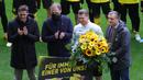 Lukasz Piszczek. Bek Polandia berusia 36 tahun ini telah memperkuat Borussia Dortmund selama 11 musim hingga musim lalu. Ia memutuskan pindah ke klub masa kecilnya, Goczalkowice-Zdroj, dimana ia memulai karier dan dilatih sang ayah saat berusia 7-8 tahun. (Foto: AFP/Pool/Friedemann Vogel)