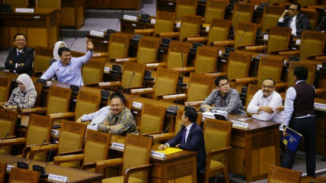 Suasana rapat paripurna bahas dana aspirasi DPR