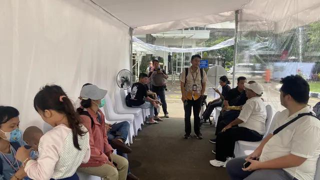 Situasi layanan pengaduan masyarakat di Istana Wakil Presiden (Wapres).