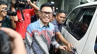 Anggota DPR RI Fraksi PAN, Eko Hendro Purnomo alias Eko Patrio saat akan meninggalkan Bareskrim Polri Gedung KKP, Jakarta, Jumat (16/12).  (Liputan6.com/Herman Zakharia)