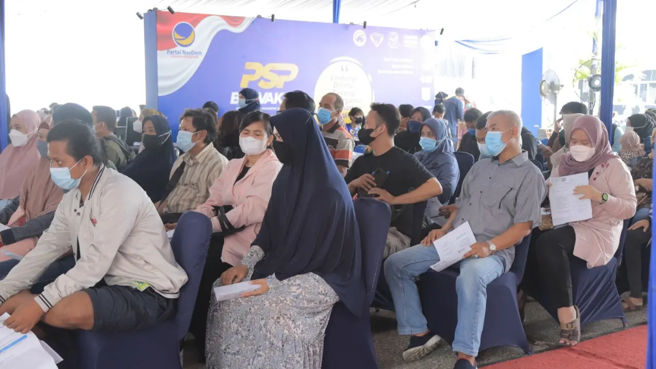 GP NasDem menggelar vaksinasi Covid-19